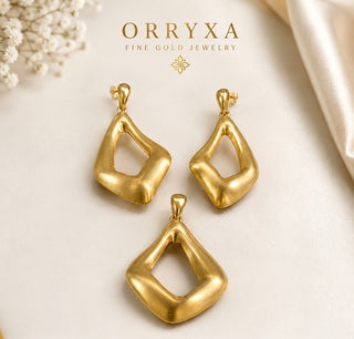 18K Solid Gold Sculptural Pendant & Earrings Set