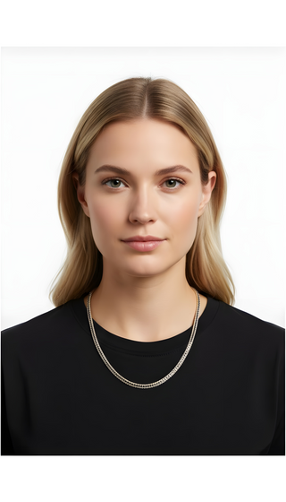 18K Blue-Colored Gold Necklace – Elegant Textured Chain.