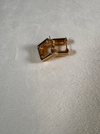 18K Gold Sculpted Square Hoop Earrings