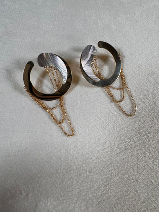 Modern Chain Drop Circle Earrings