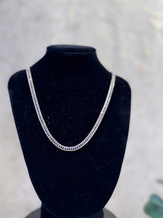18K Blue-Colored Gold Necklace – Elegant Textured Chain.